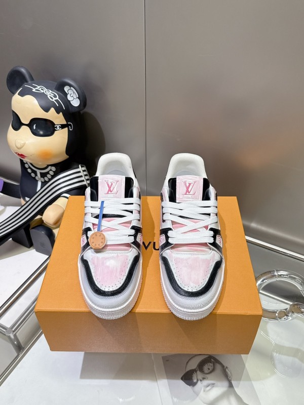 Louis Vuitton Trainer Basketball Series Cracked Ice Glue Process Sneakers - LY00490