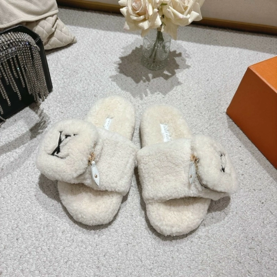 L牌 Wool Lazy Slippers - LY00260