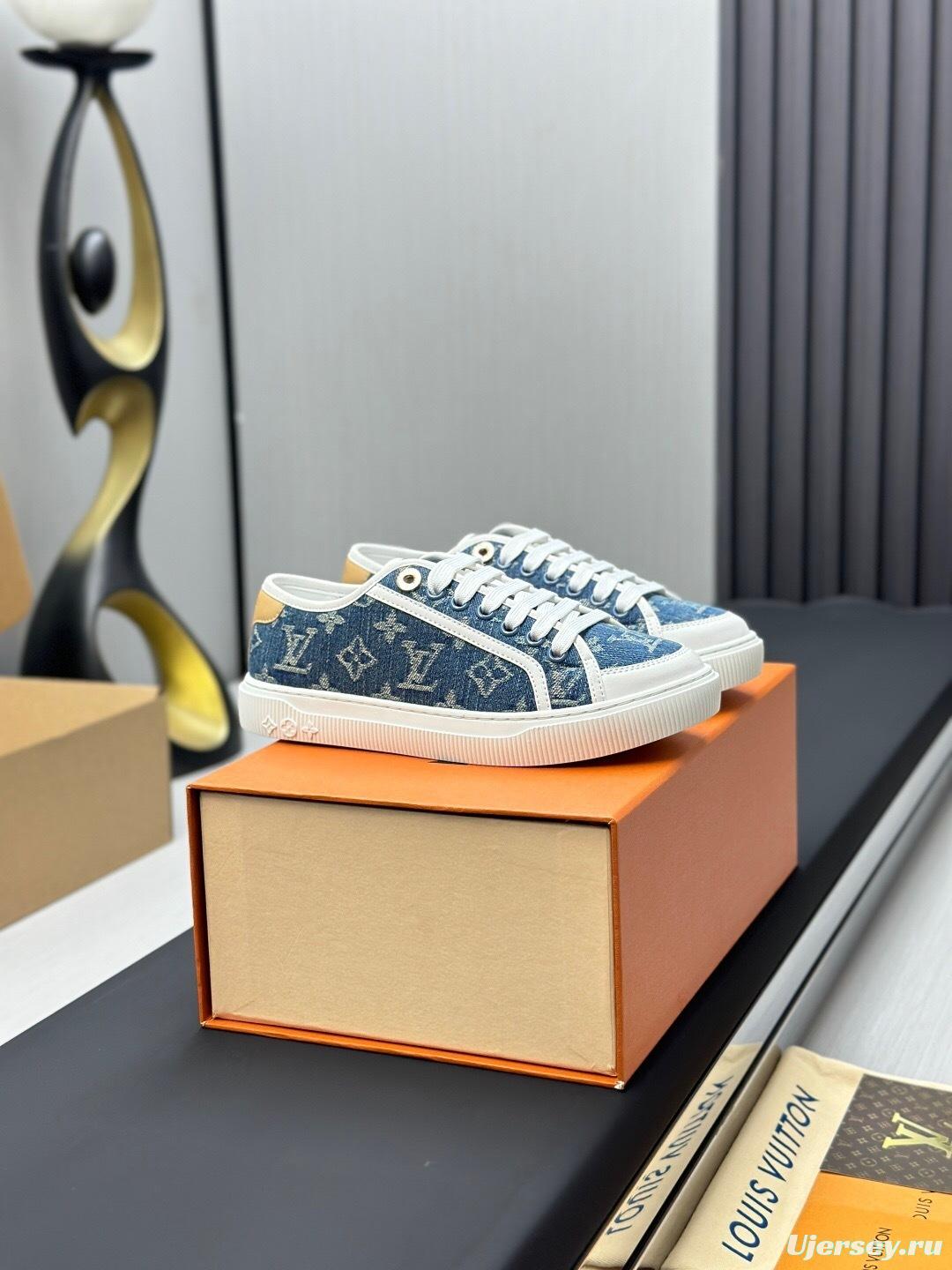 Louis Vuitton Time Out Series Animal Print Casual White Sneakers - AS00260