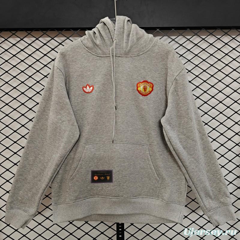 25/26 Manchester United Retro Embroidered Logo Hoodie 9 Colors