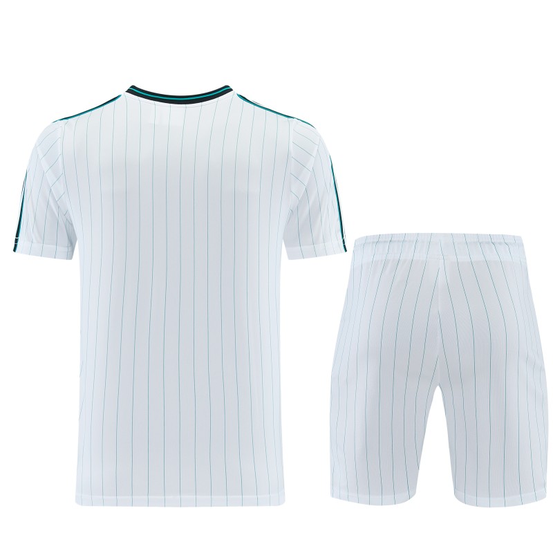 26/27  Liverpool White Short Sleeve+Soccer Shorts