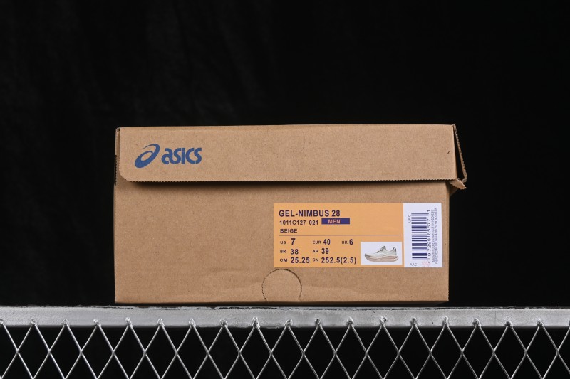 Asics Gel-Nimbus 28 Retro Breathable Cushioned Running Shoes for Men - 1011C127-021