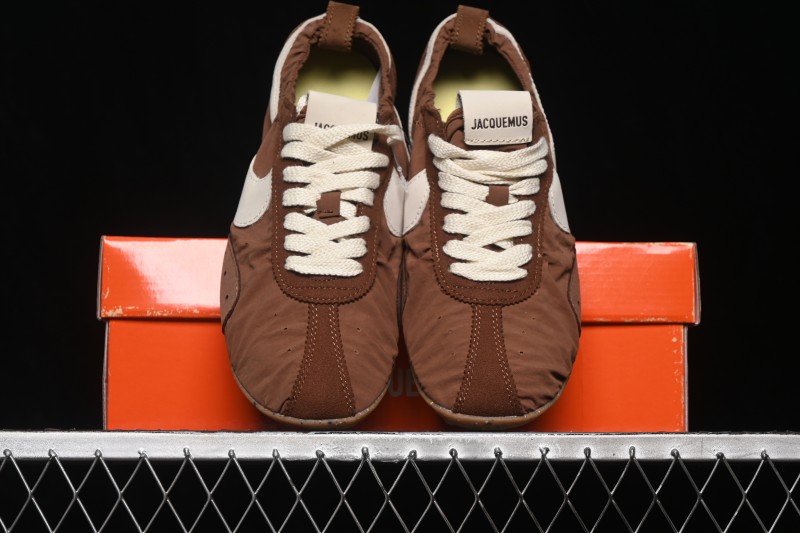Nike Jacquemus Moon Shoe SP Low-Top Lifestyle Sneakers - HV8547-200