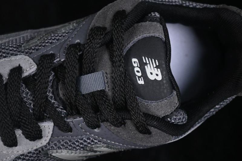 New Balance 603 Series Retro Casual Athletic Running Shoes with Breathable Mesh - M6032DK