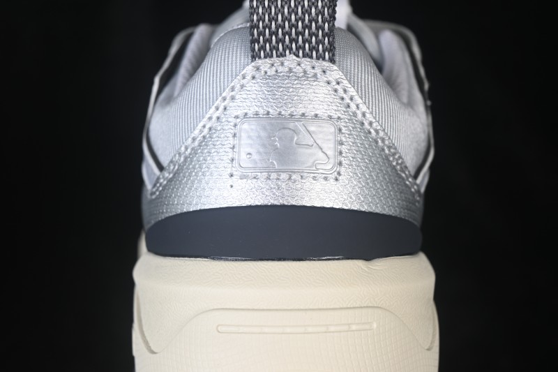 New York Yankees MLB Chunky Curve Liner Thick Sole Casual Running Shoes - 3ASXM096N50SIS