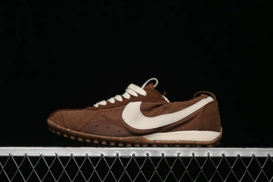 Nike Jacquemus Moon Shoe SP Low-Top Lifestyle Sneakers - HV8547-200