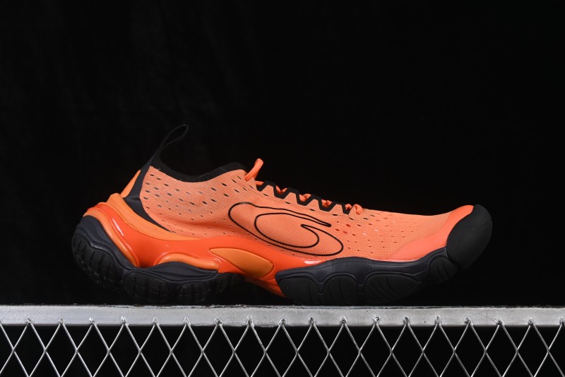Balenciaga Anatomic Runner Low-Top Lifestyle Sneakers with Five-Toe Structure - WANRN7110