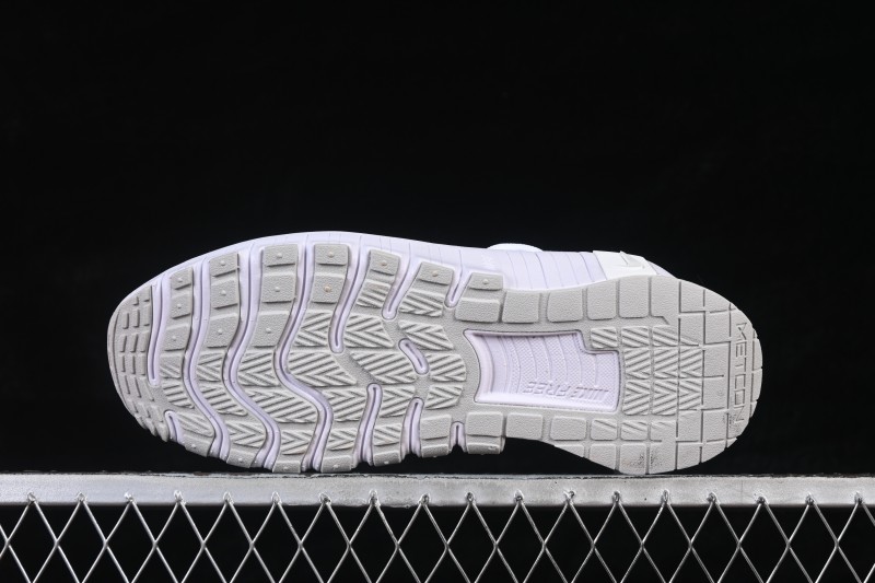 Nike Free Metcon 6 Training Shoes with Breathable Mesh and Cushioned Sole - FJ7127-103
