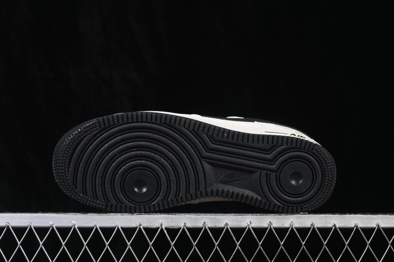 Nike Air Force 1 '07 Low Casual Sneakers with Full-Length Air Cushion - DN1688-815