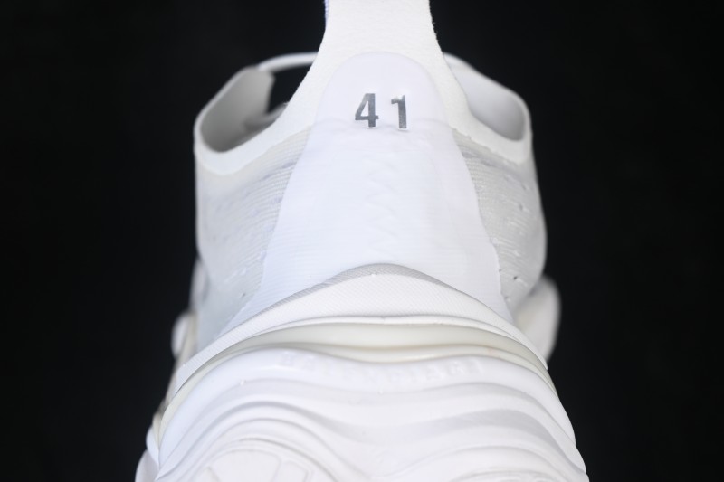 Balenciaga Anatomic Runner Low-Top Lifestyle Sneakers with Five-Toe Structure - WANRN9000