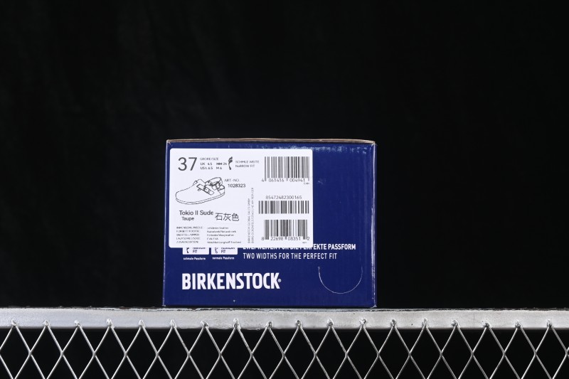 Birkenstock Clog Sandals with Soft Leather and Shearling Lining - 1028323