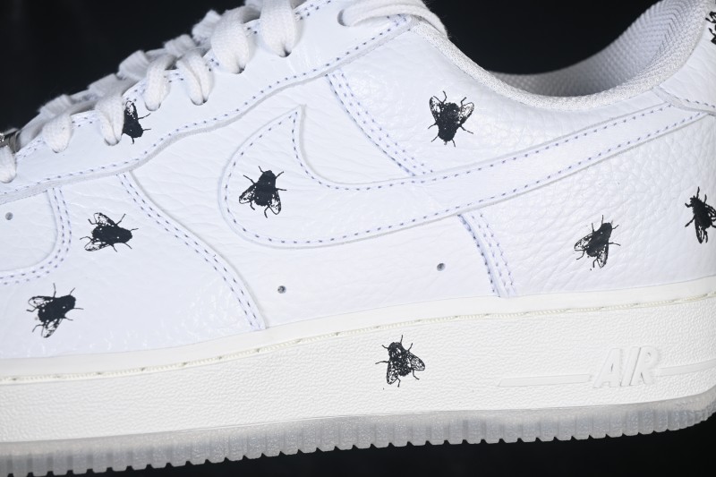 Nike Air Force 1 '07 Low "Fly Pack" Retro Basketball Sneakers with Premium Full-Grain Leather - IM3081-100