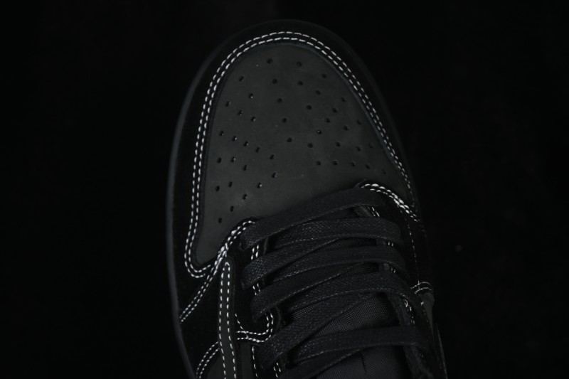 Nike Travis Scott x Air Jordan 1 Low OG Sneakers with Reverse Swoosh Design - DM7866-001