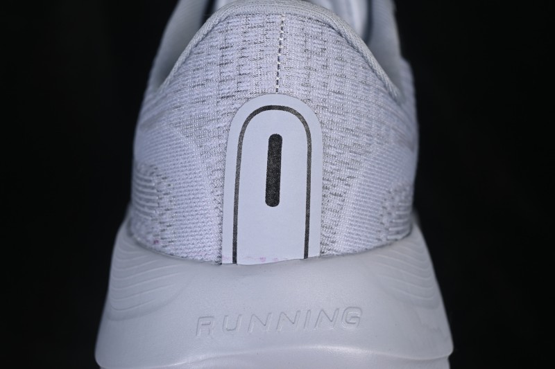 Nike Journey Run Cushioned Low-Top Running Shoes with Anti-Slip and Abrasion-Resistant Sole - FB7765-005