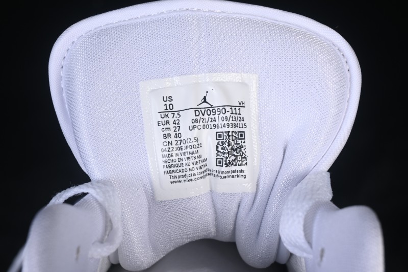 Nike Air Jordan 1 Low Classic White Casual Sneakers for Men - DV0990-111