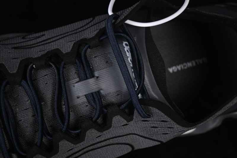 Balenciaga Anatomic Runner Low-Top Lifestyle Sneakers with Five-Toe Structure - WANRN1100