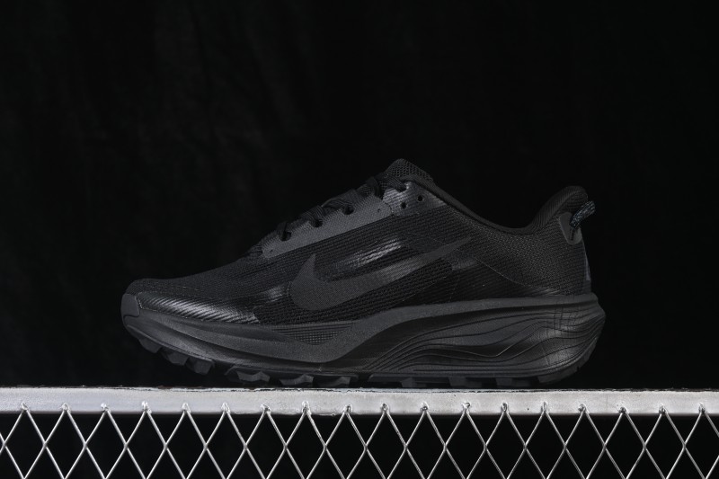 Nike ACG Zegama Trail Running Shoes with Cushioned React Foam and Grippy Rubber Outsole - HV8116-002