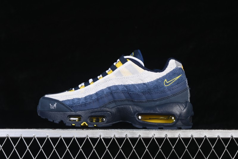 Nike Air Max 95 Retro Running Shoes with Visible Air Cushioning - HQ8492-400