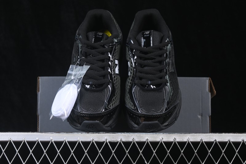 New Balance 509 Retro Running Shoes with Classic Cushioning - U509A1
