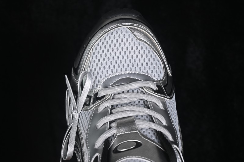 GG-CC Star Collection Casual Running Shoes for Men and Women with Breathable Knit Upper - G26U4372F Silver