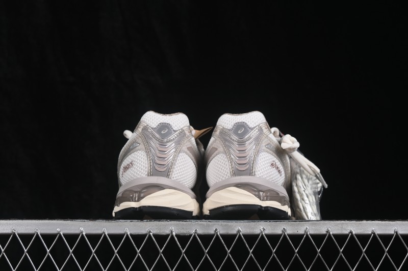 Asics Gel-Nimbus 12.1 Retro Running Shoes with Breathable Mesh Upper and 360-Degree Gel Cushioning - 1203B144-100