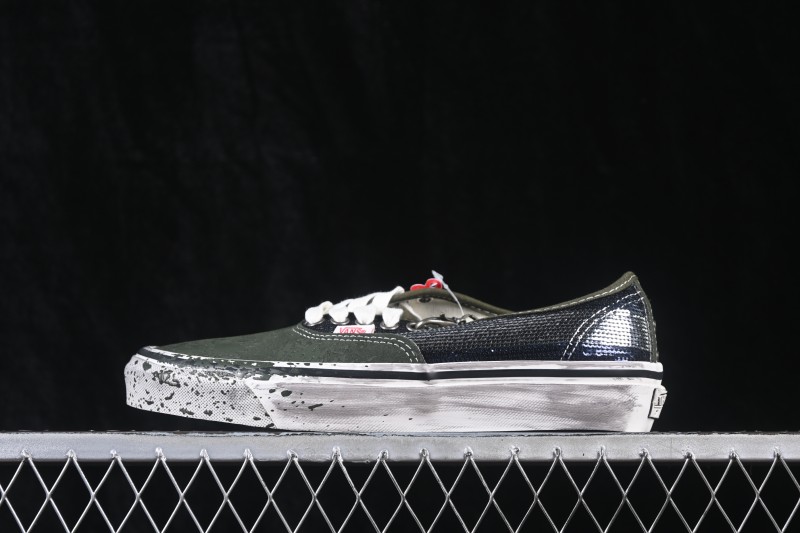 Vans Authentic 44 Premium Low-Top Skateboarding Shoes - VN000DB824O