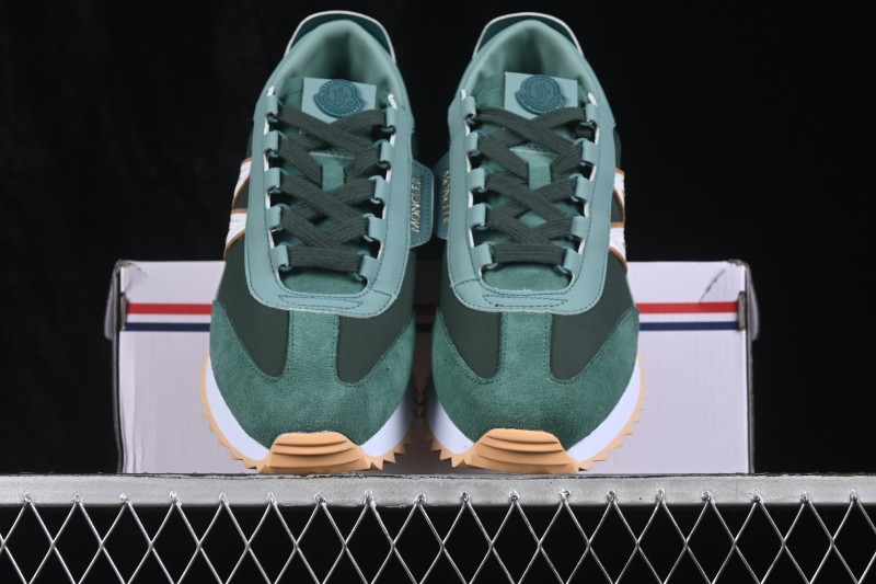Moncler Pacey2 Lace-Up Round-Toe Low-Top Lifestyle Sneakers in Green - Pacey2