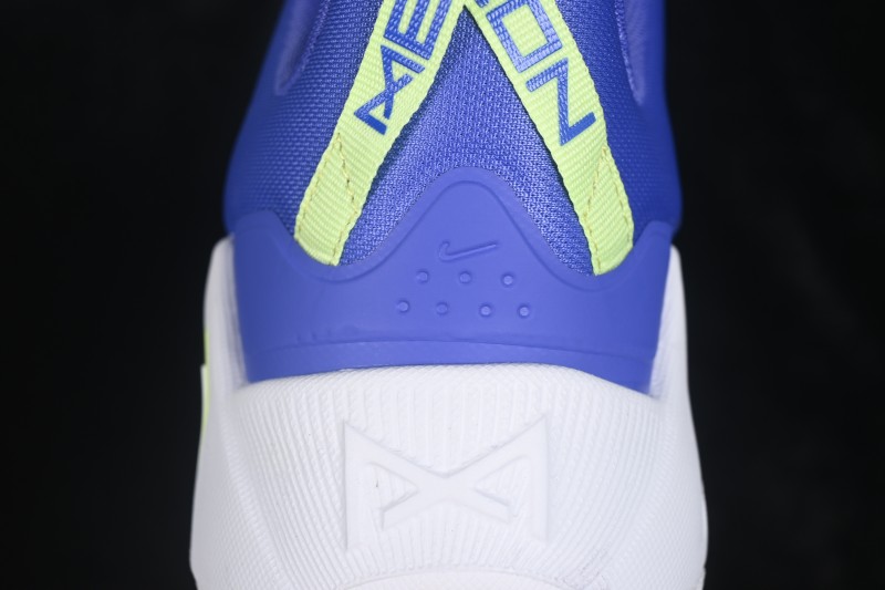 Nike Free Metcon 7 Training Shoes with Breathable Mesh and Cushioned Sole - II7406-103