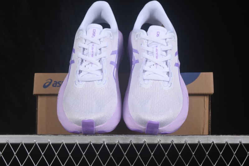 Asics Novablast 6 Retro Breathable Cushioned Running Shoes for Men - 1012C008-405