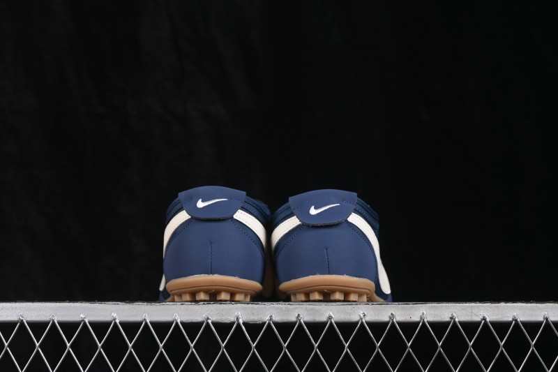 Nike Moon Shoe SP Lifestyle Low-Top Casual Sneakers with Retro Thin Sole - IW0955-400