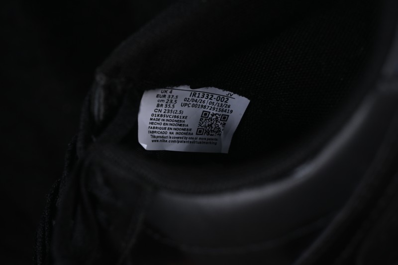 Nike Classic Cortez Leather Retro Running Shoes - IR1332-002