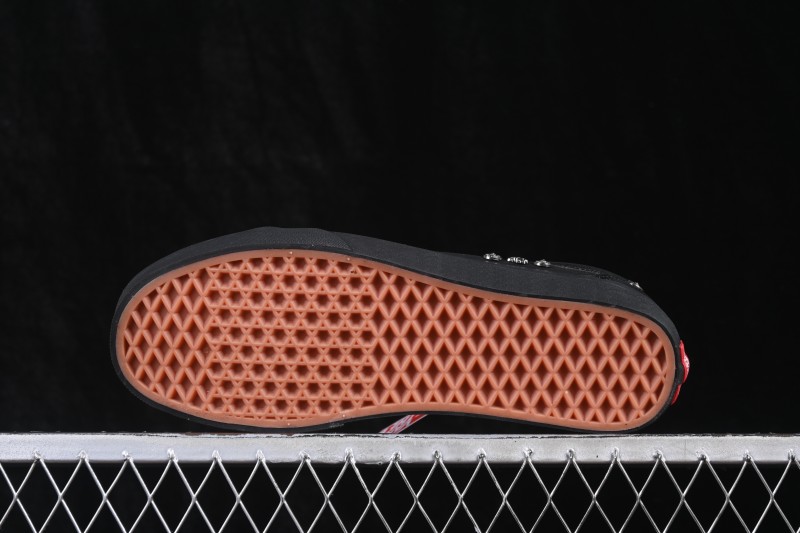 Vans Old Skool 36 Low Top Skate Shoes - VN000D56B8C