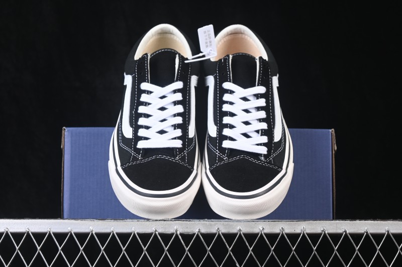 Vans LX Old Skool 36 Low Top Skate Shoes - VN000E8VBPT