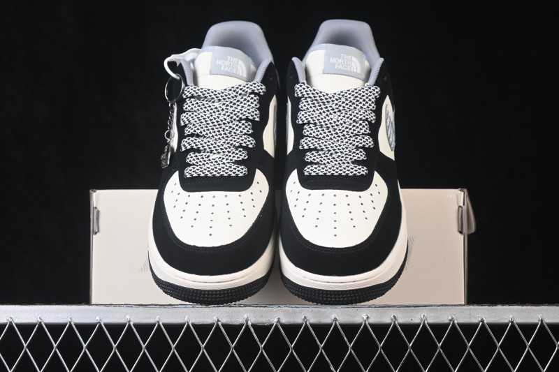 Nike Air Force 1'07 Low Casual Skate Shoes - DQ9688-108