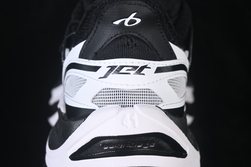Balenciaga Jet Chunky Low-Top Dad Sneakers with Embossed Print - WMRTN9010