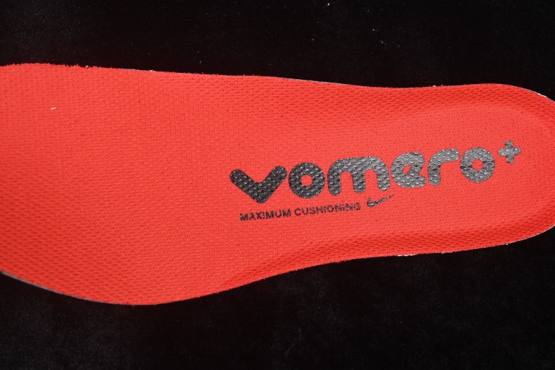 Nike Air Zoom Vomero Plus Breathable Thick-Sole Air Cushion Running Shoes - HV8150-017
