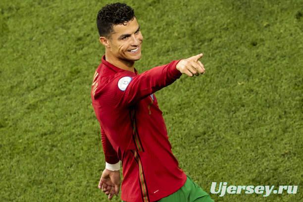 Retro 2020 Portugal Home Jersey