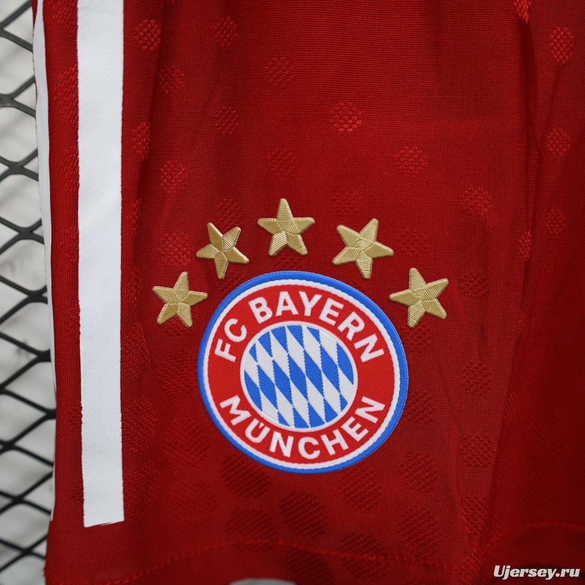 Player Version 25/26 Bayern Munich Home Shorts