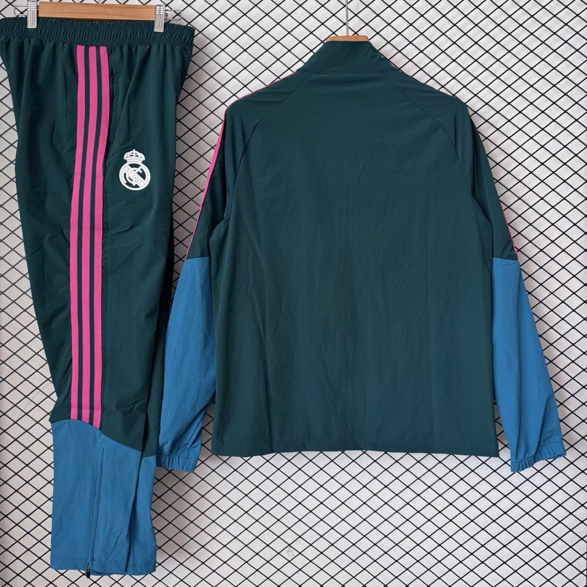 26/27 Real Madrid Dark Green & Pink Training Tracksuit